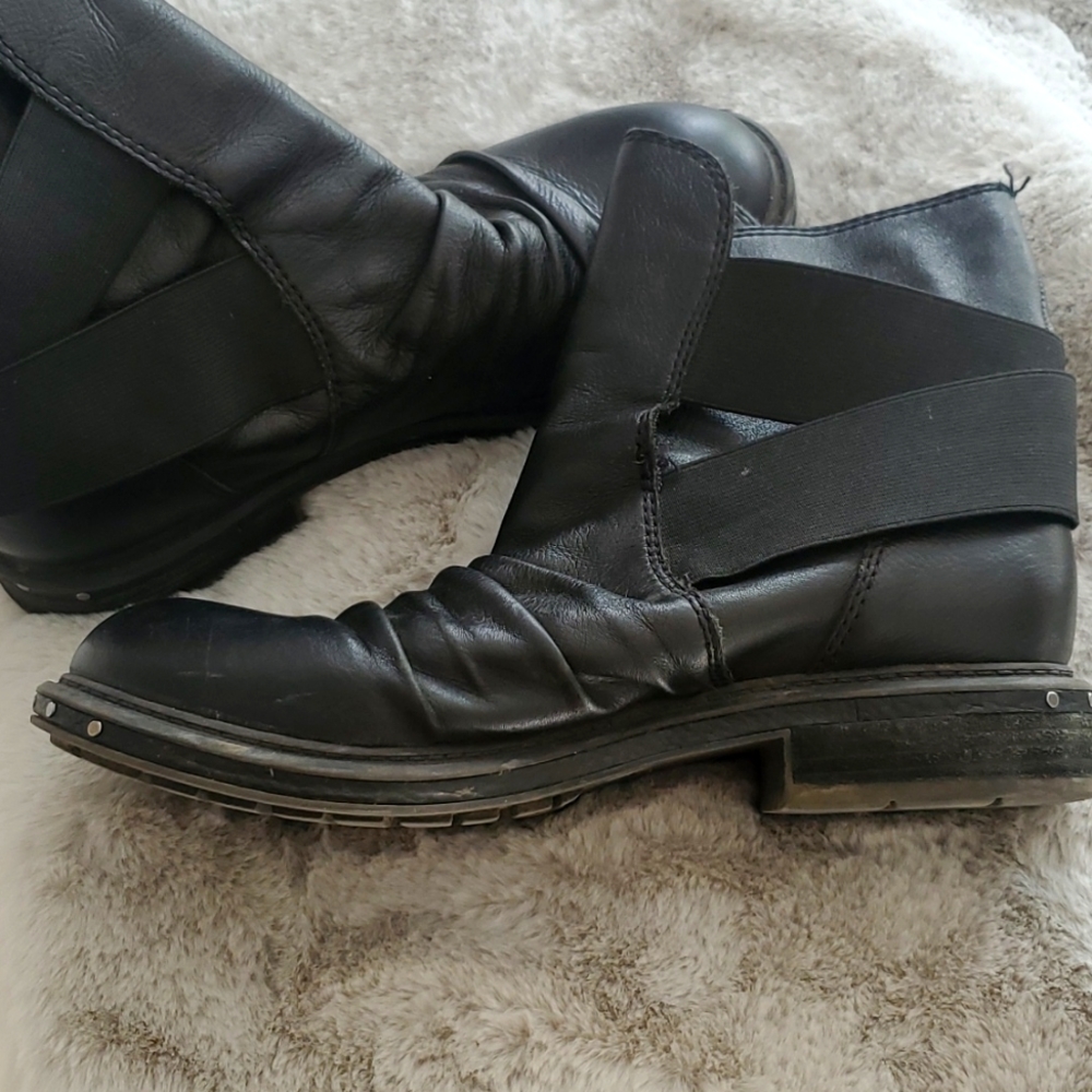 Maya Black Boots